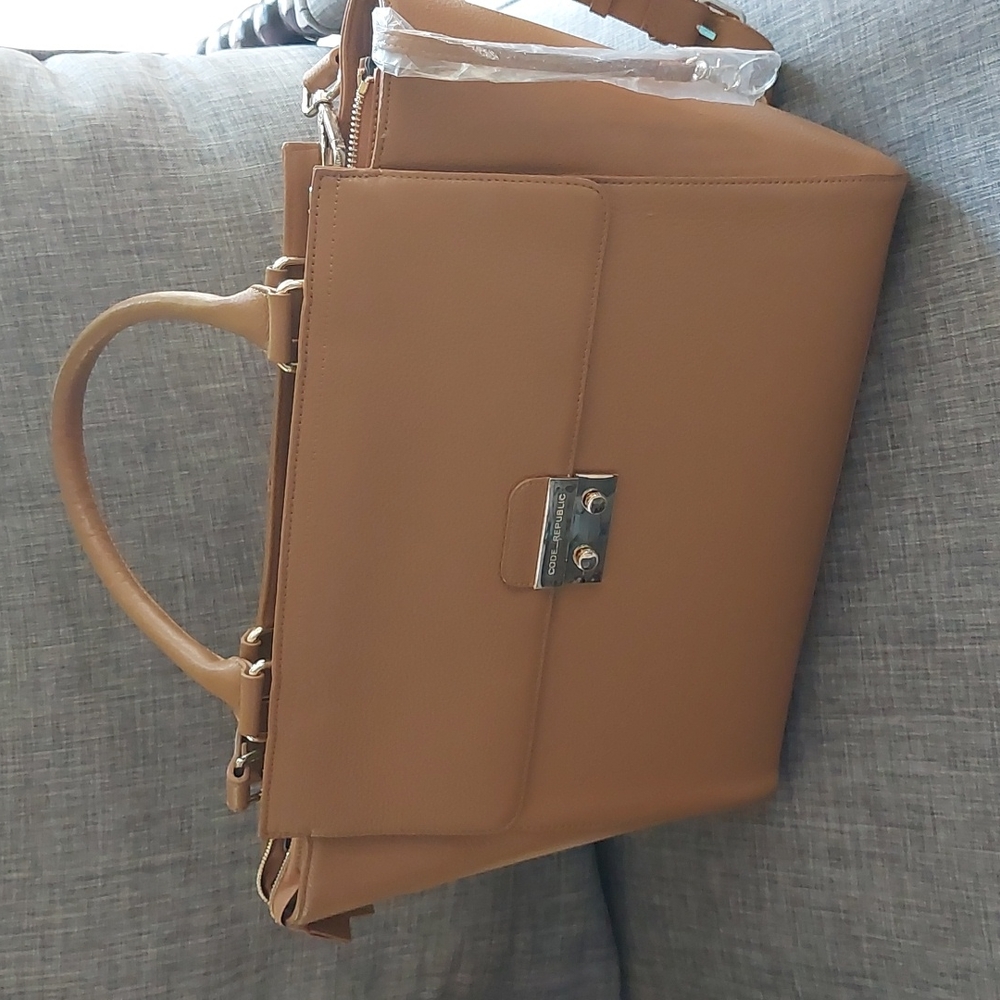 CODE REPUBLIC LAP TOP BAG